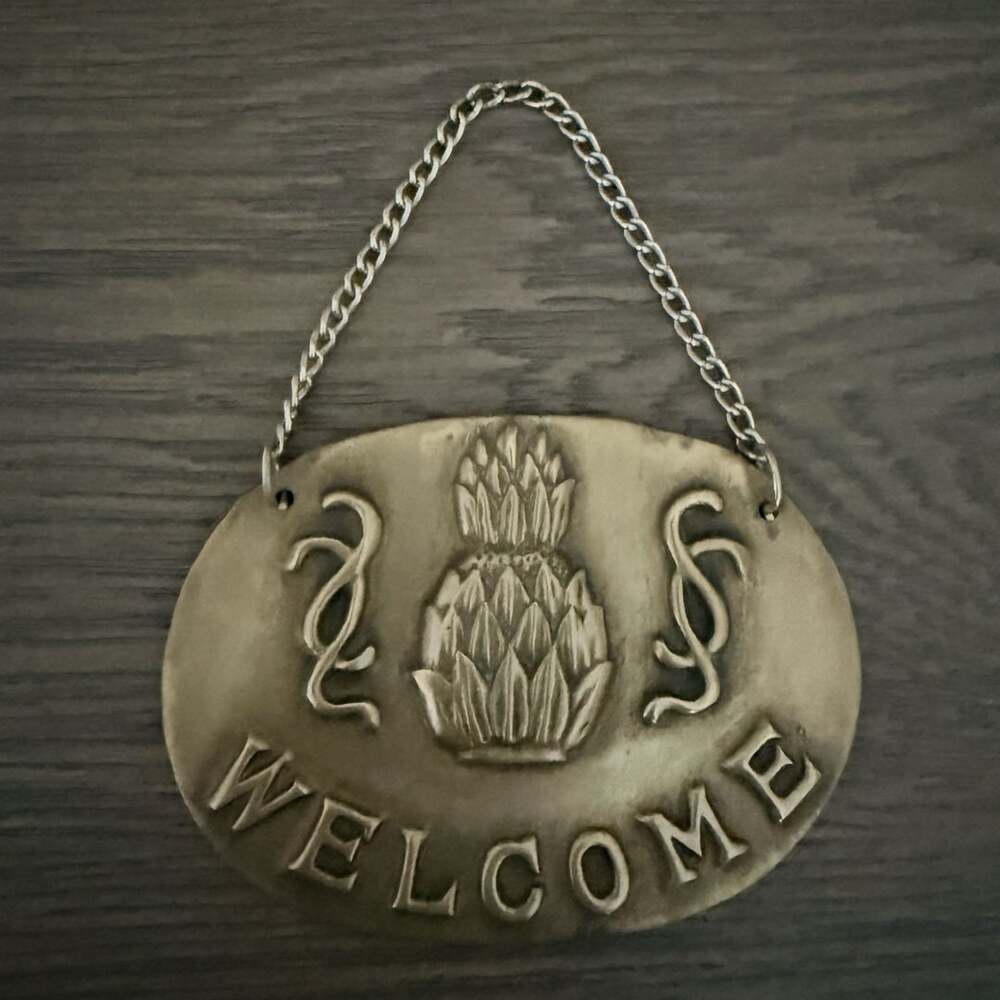 Vintage Brass Pineapple Welcome Sign Oval Wall Hanging Plaque with Chain